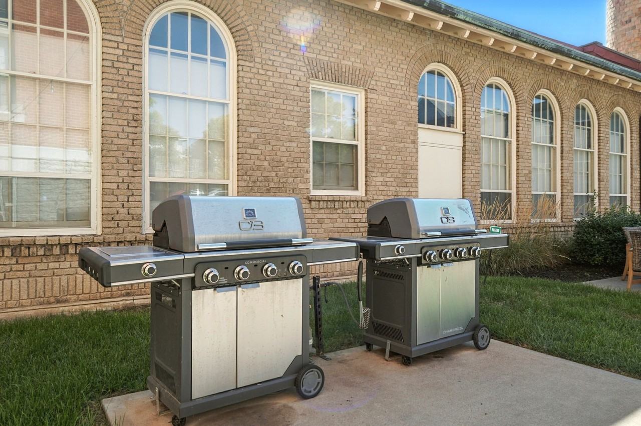 New Windsor Flats - Photo 7 of 50