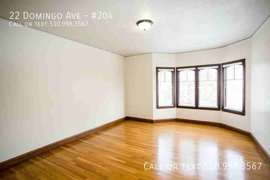 22 Domingo Avenue #204 - Photo 4 of 12