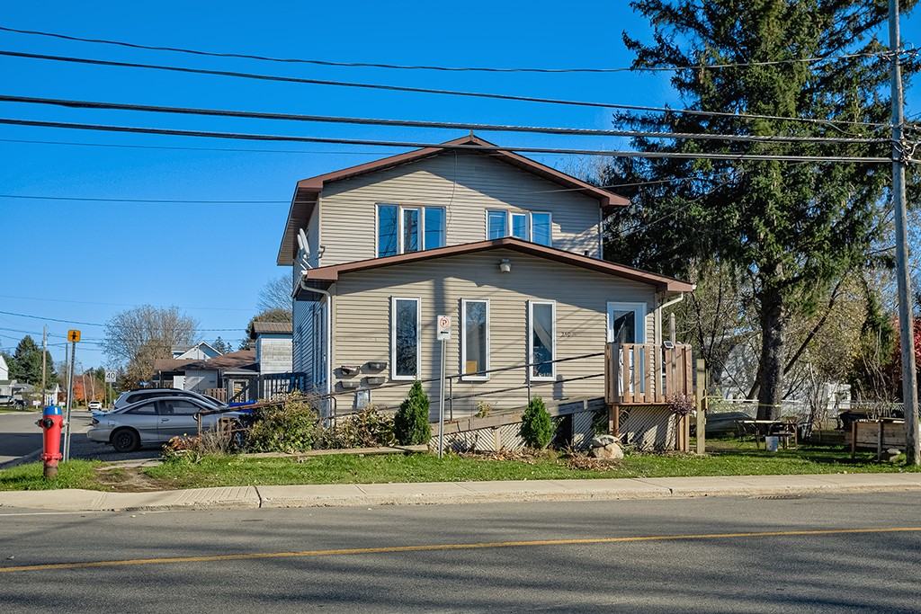 D-250 Ave. de Buckingham, Gatineau - Photo 4 of 13