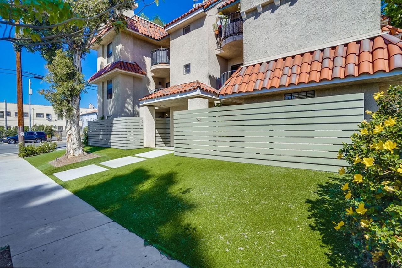 4060 S Hoover St #4060-302 - Photo 2 of 22