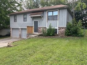 4508 Nw Valley View Rd - Photo 1 of 1