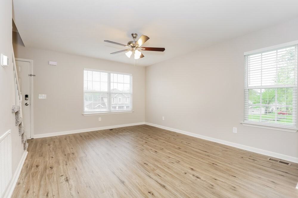4837 Terragon Trl - Photo 5 of 17