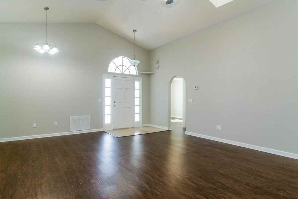 2127 Newt St - Photo 4 of 15