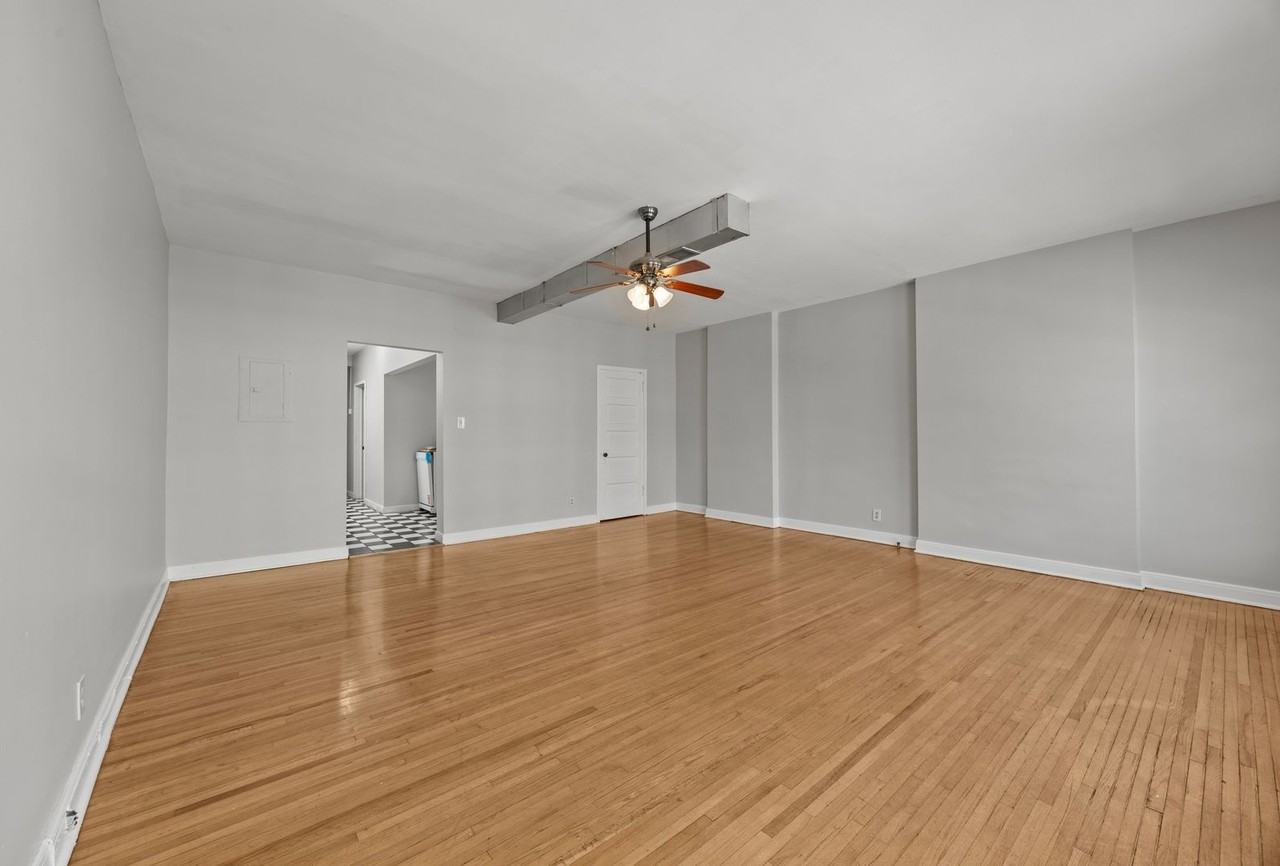 63 1/2 E Gay St - Photo 3 of 23