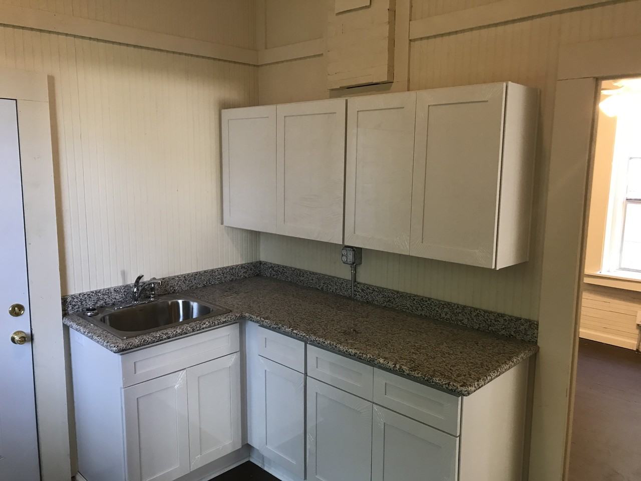 719 N Madison St #NA - Photo 3 of 5