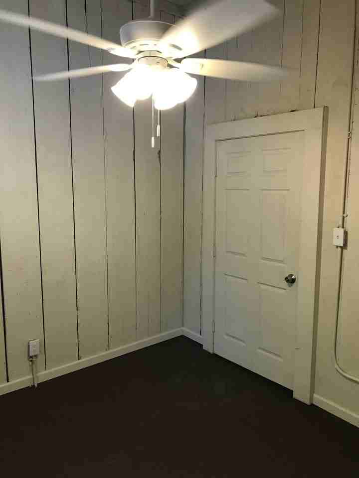 719 N Madison St #NA - Photo 4 of 5