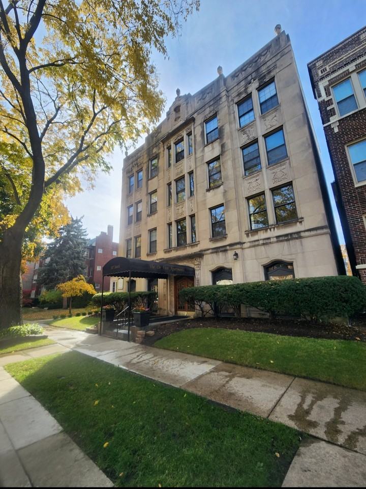 317 S Oak Park Ave #107