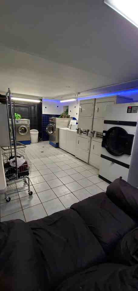 317 S Oak Park Ave #107 - Photo 5 of 17