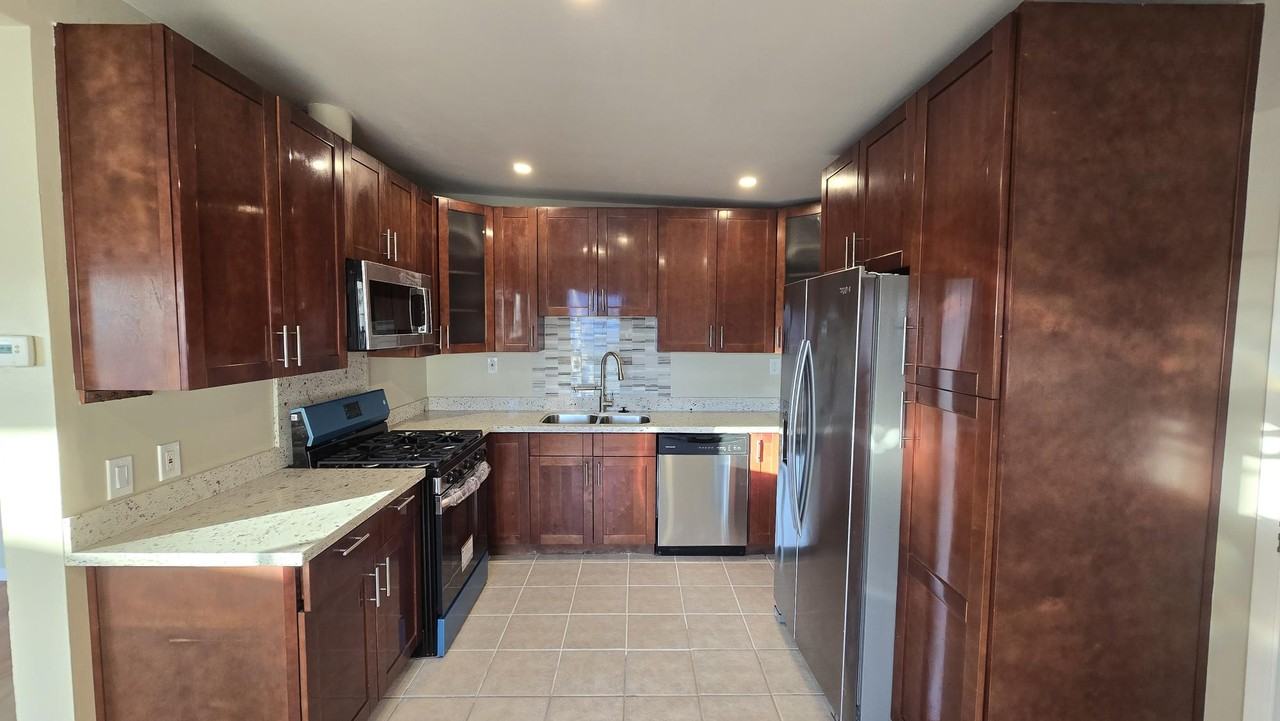 1203 Cobb St #NA - Photo 3 of 22