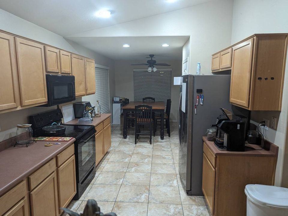 7027 S 45th Ave #NA - Photo 4 of 6