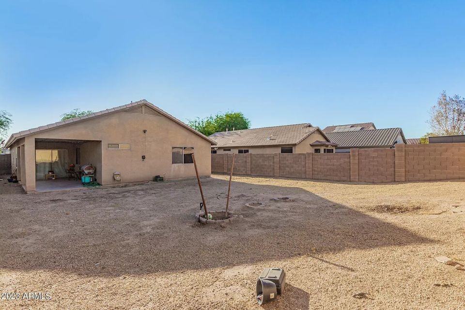 7027 S 45th Ave #NA - Photo 6 of 6