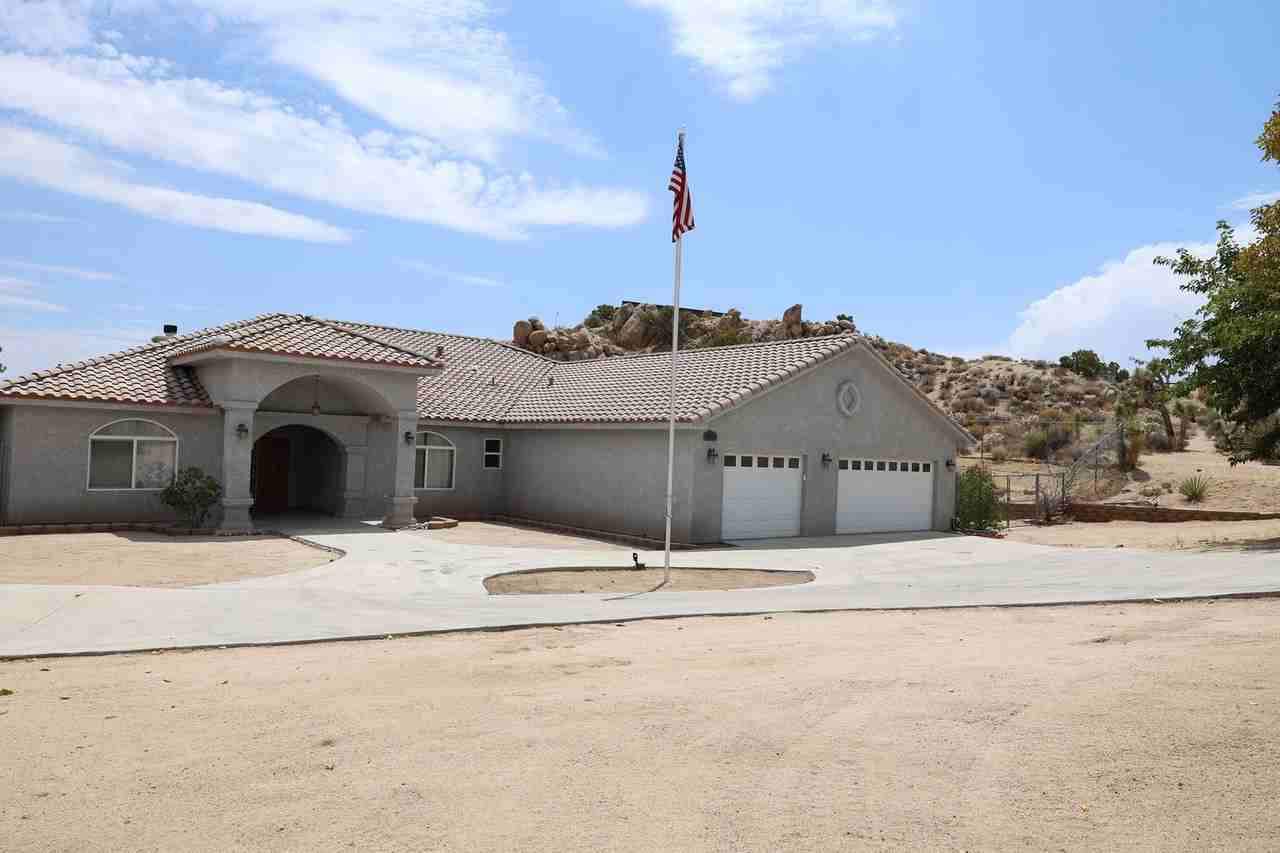 6251 Monticello Rd - Photo 2 of 32