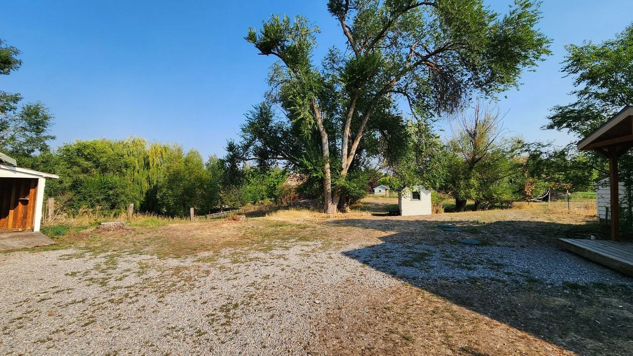 4700 South Ave W - Photo 5 of 22