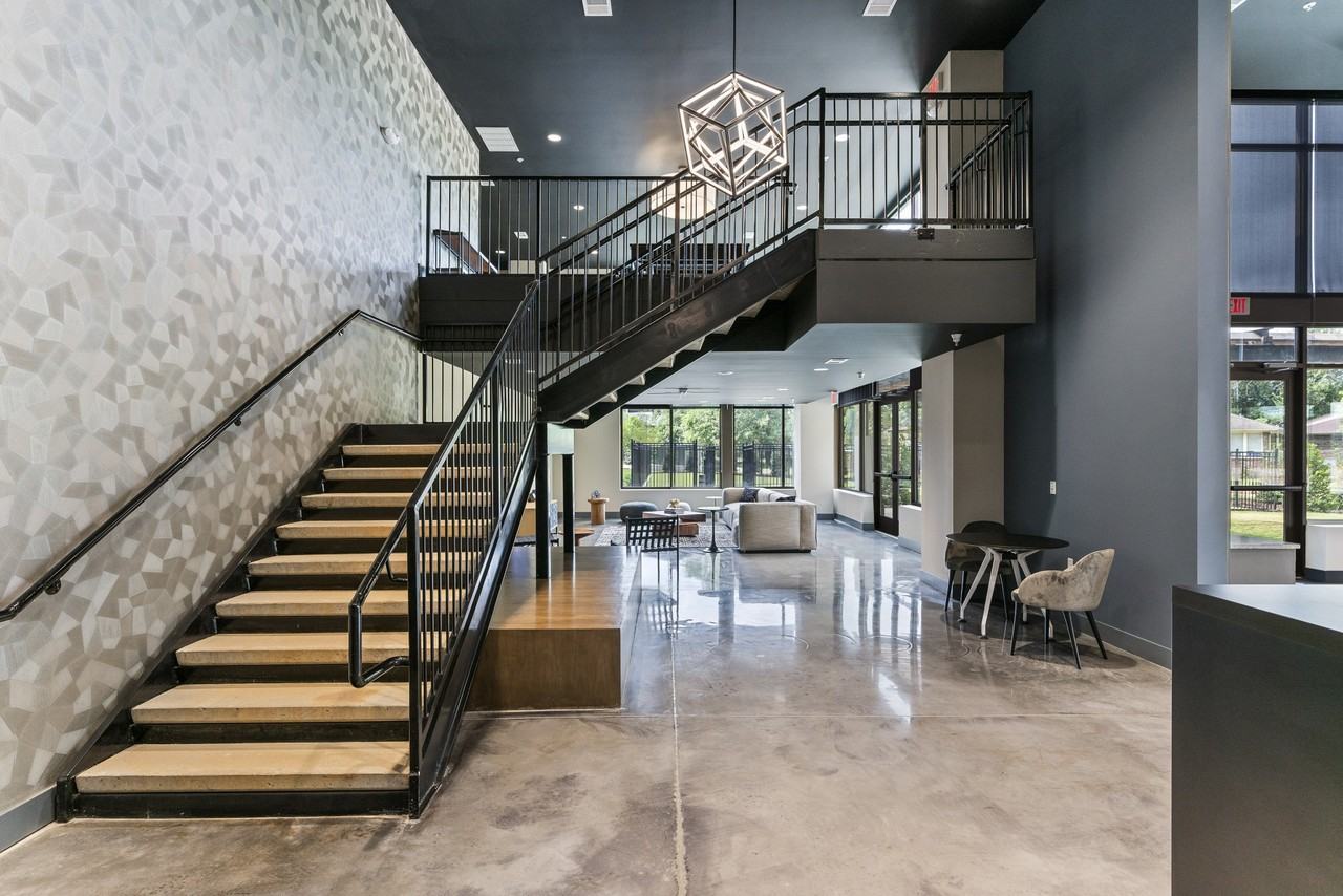 Eclipse Residences - Photo 6 of 35