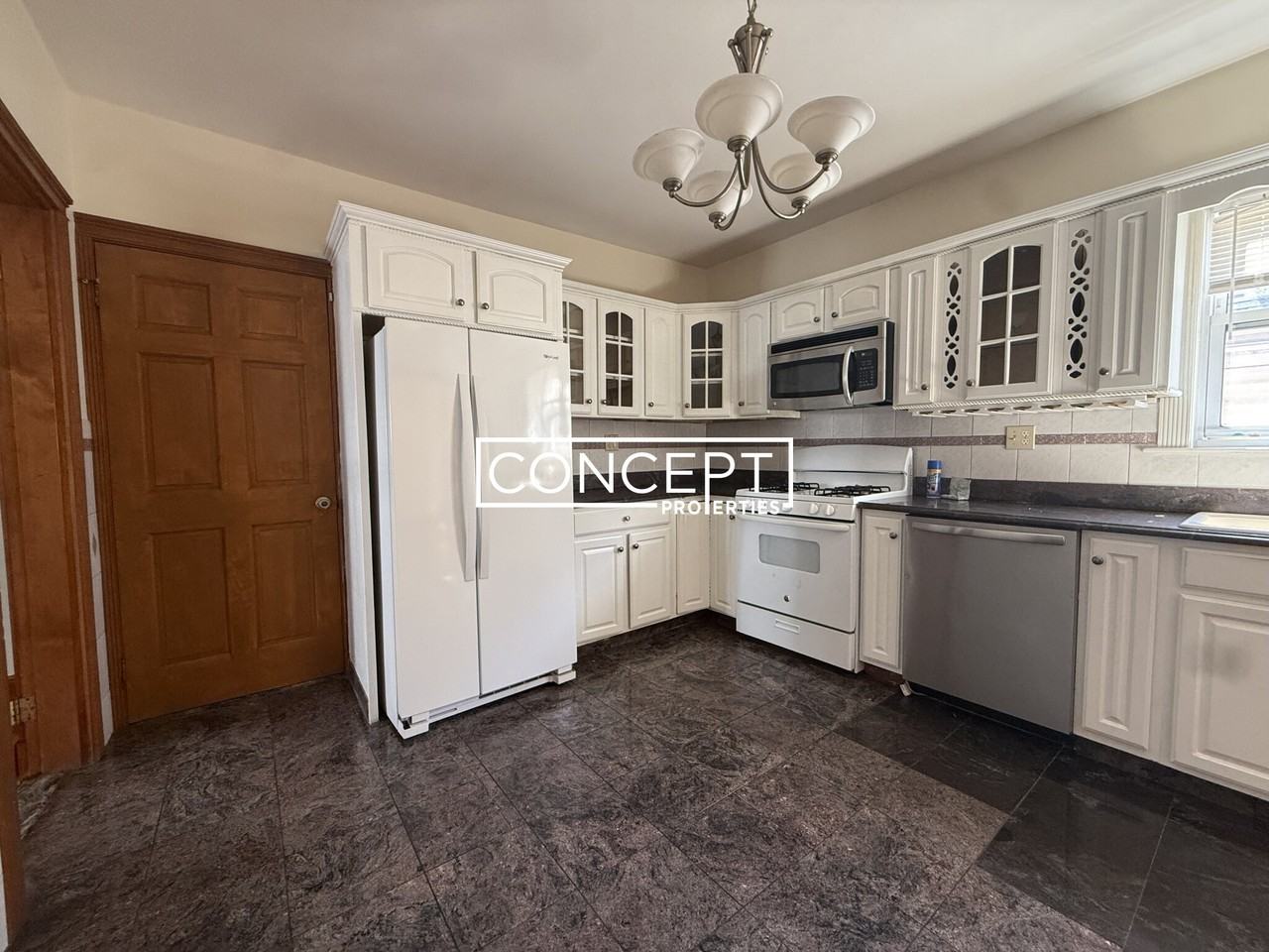 7 Bentham Rd #2 - Photo 2 of 18