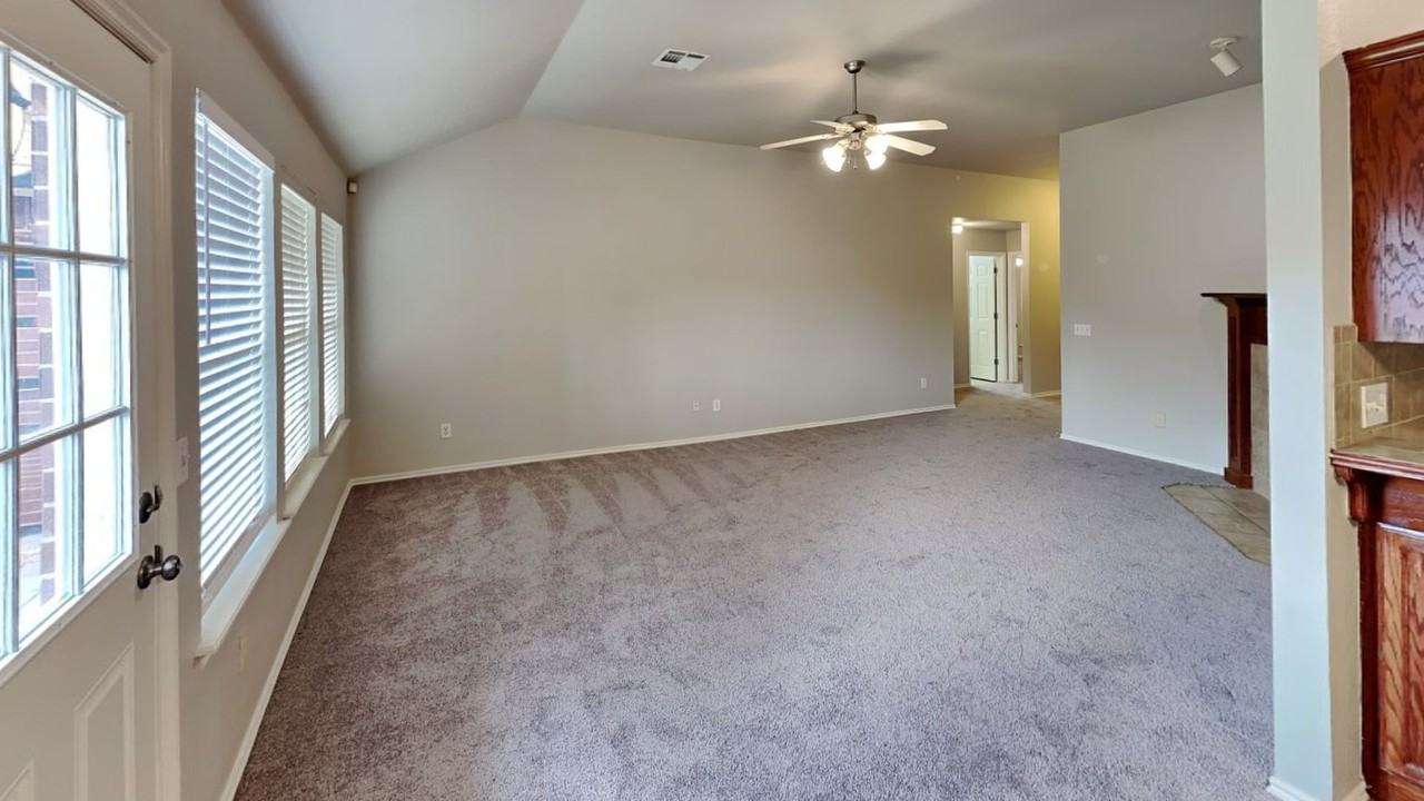 1109 Westridge Drive - Photo 4 of 20
