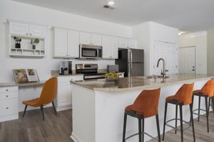 featured image of 3280 Mill Run Dr