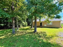 featured image of 17113 Green Hill Road