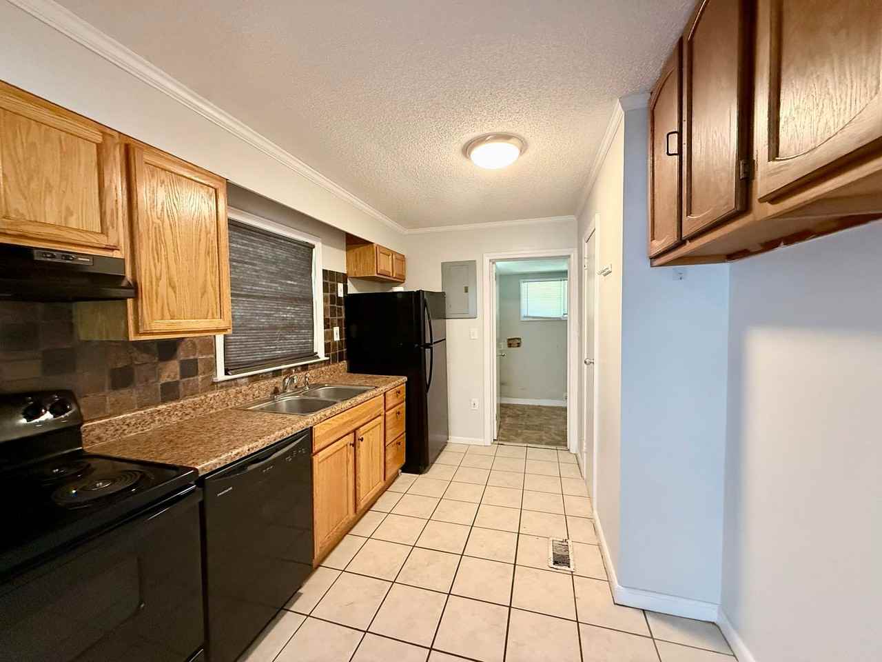 17113 Green Hill Rd - Photo 2 of 13