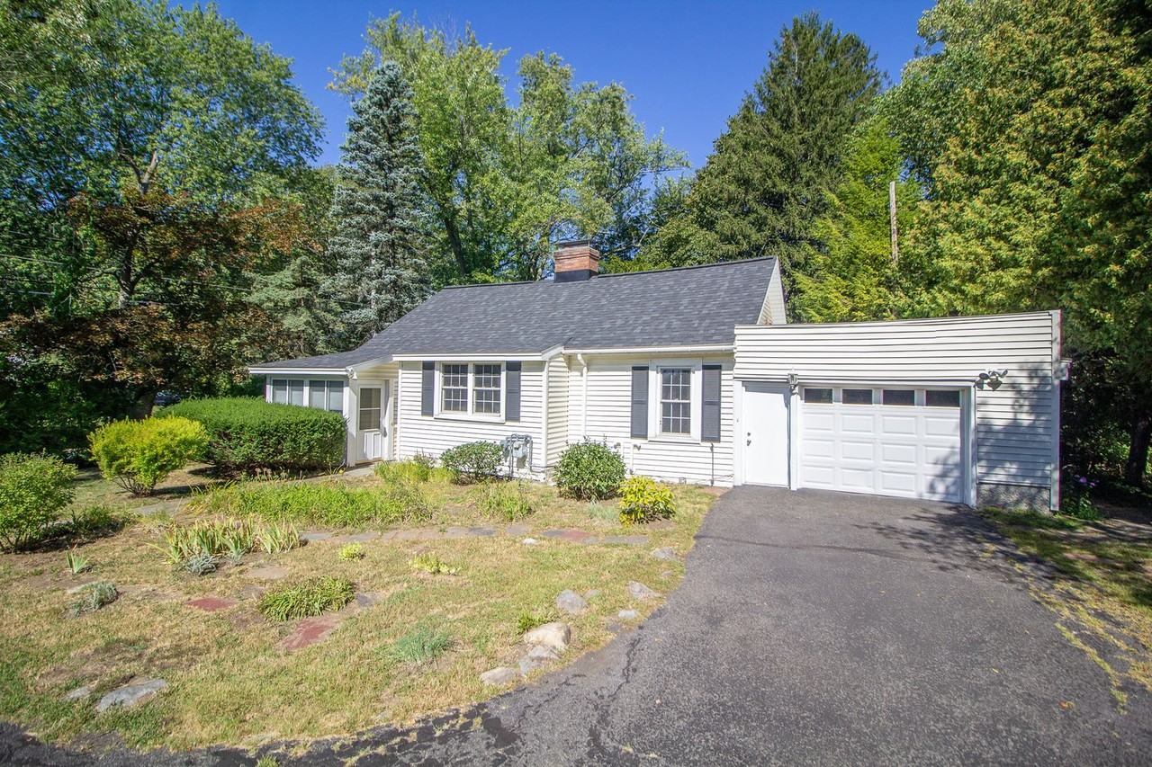 183 Old Niskayuna Rd - Photo 3 of 21