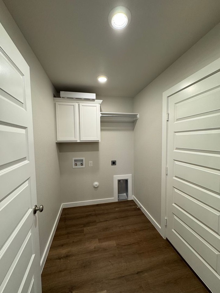 3002 Buckthorn Dr - Photo 7 of 17