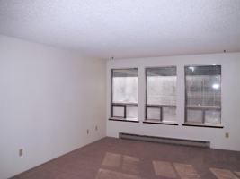 featured image of 410 Ne Izett St