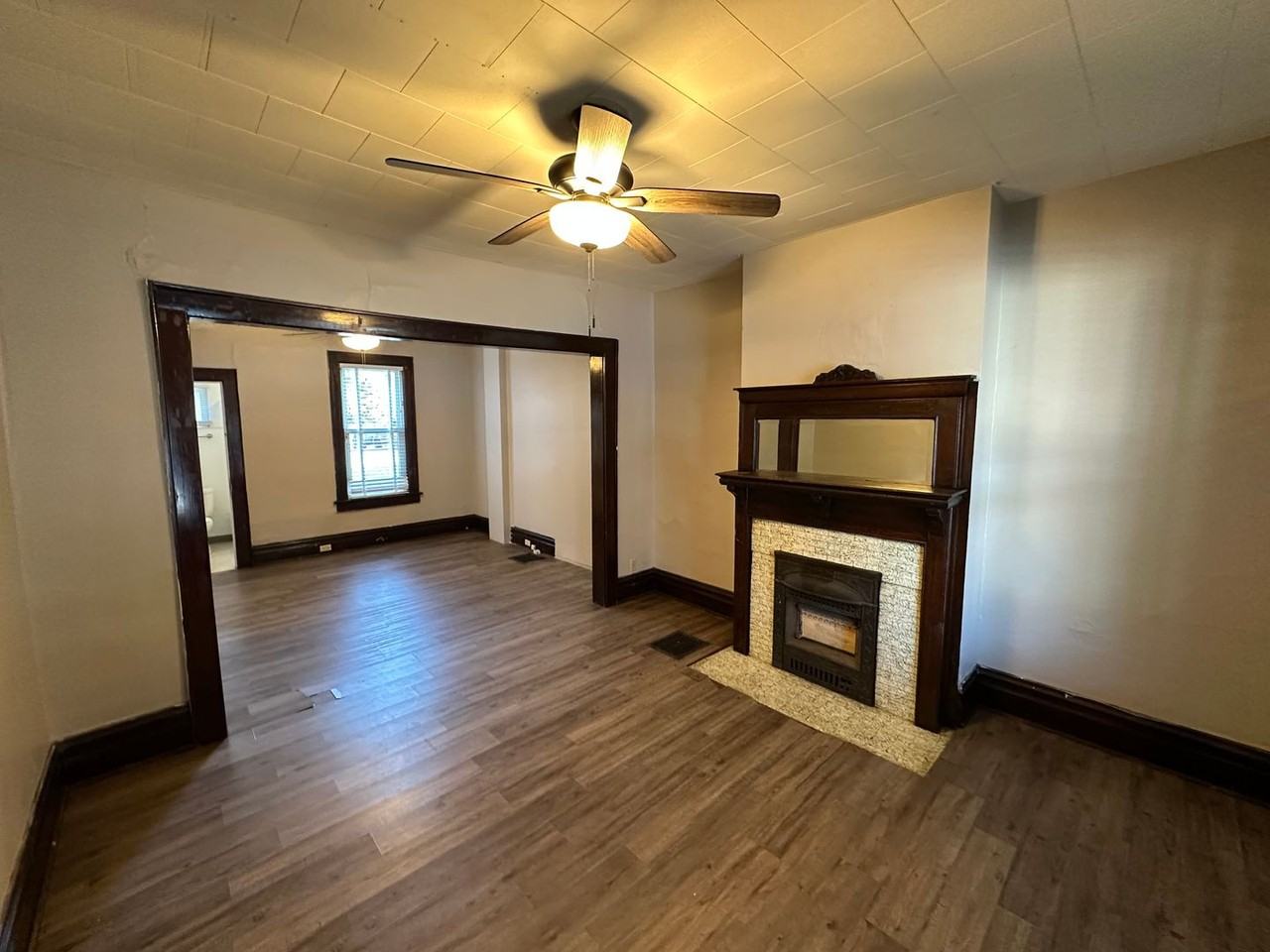 48 W Norwich Ave - Photo 3 of 16