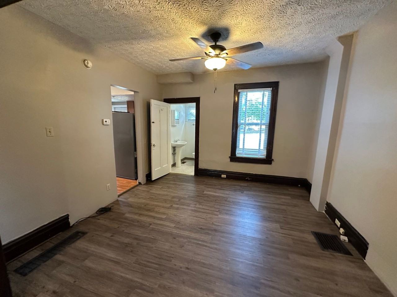 48 W Norwich Ave - Photo 6 of 16