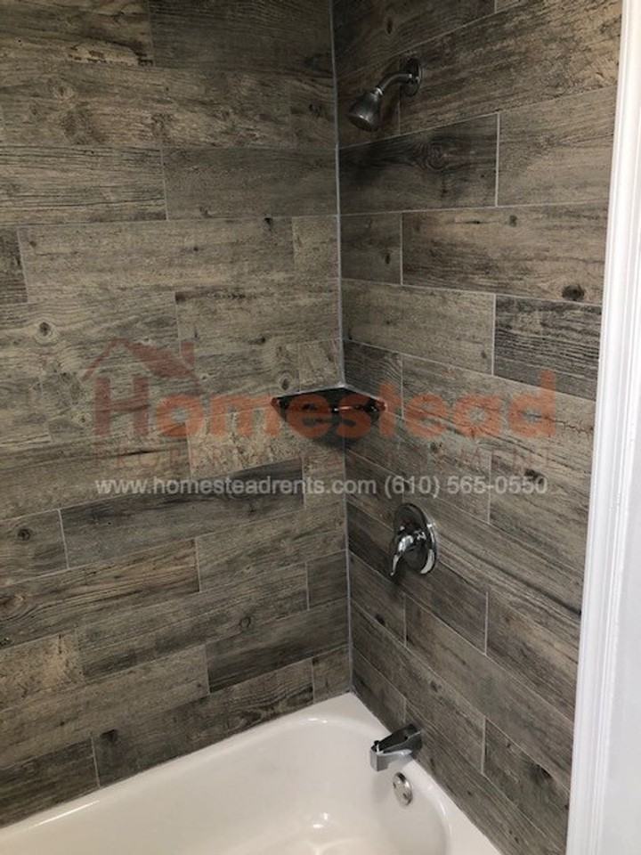 1101 Washington St - Photo 7 of 25