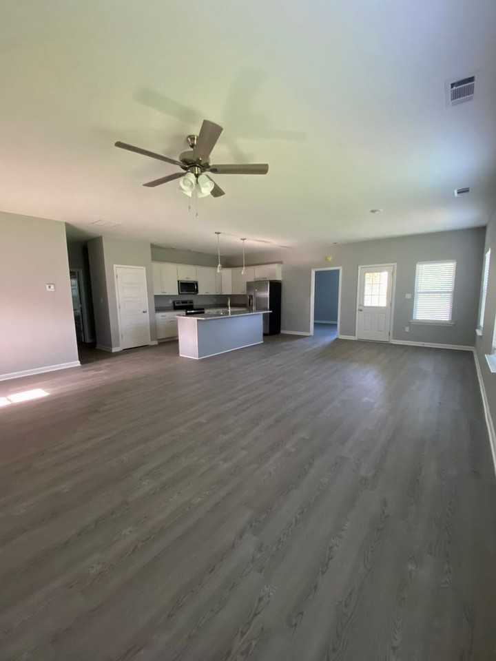 60 Anna Ln - Photo 2 of 20