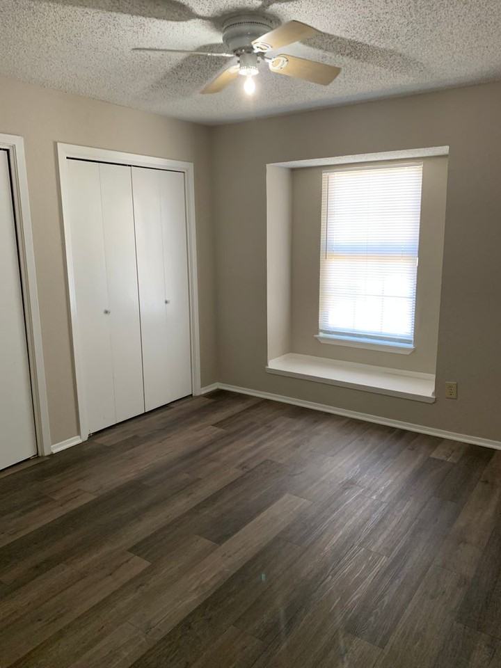 205 Lee Ln - Photo 7 of 8