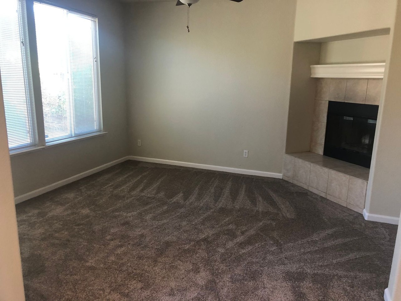1156 Valley Glen Dr - Photo 3 of 24