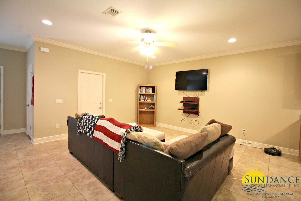 107 Duloft St - Photo 2 of 15