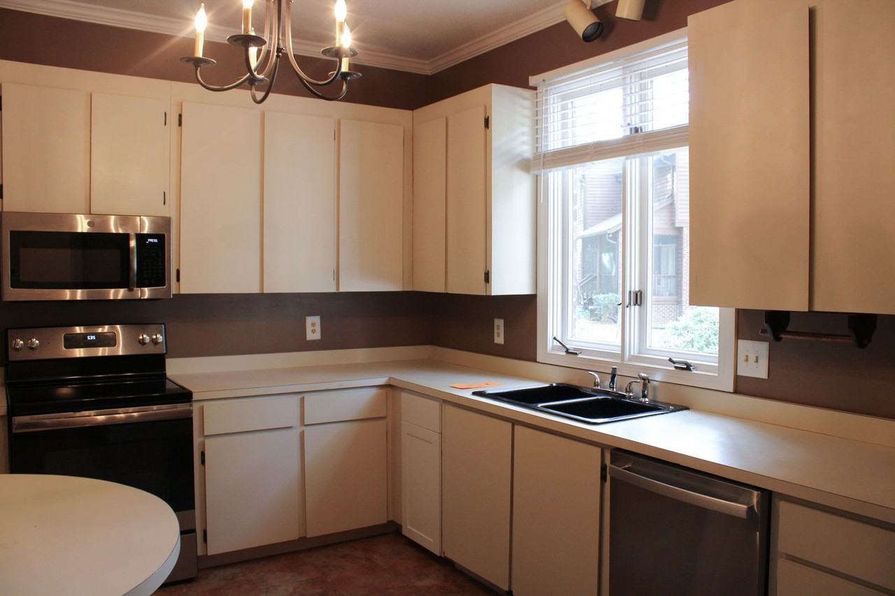 1311 Forest Hills Rd Nw - Photo 6 of 33