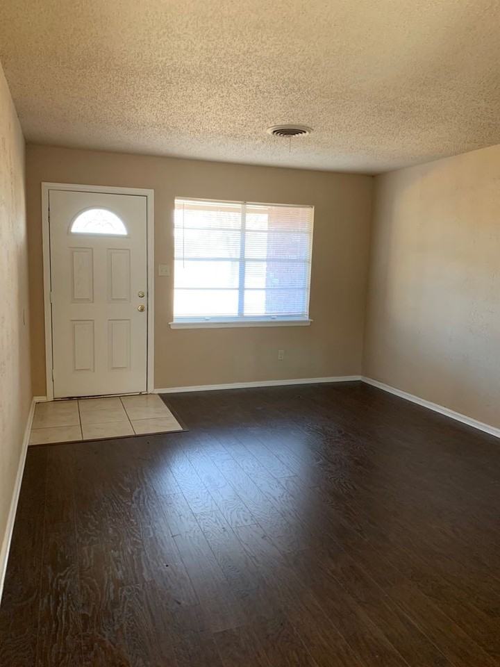 1001 Se Alta Ln - Photo 3 of 20