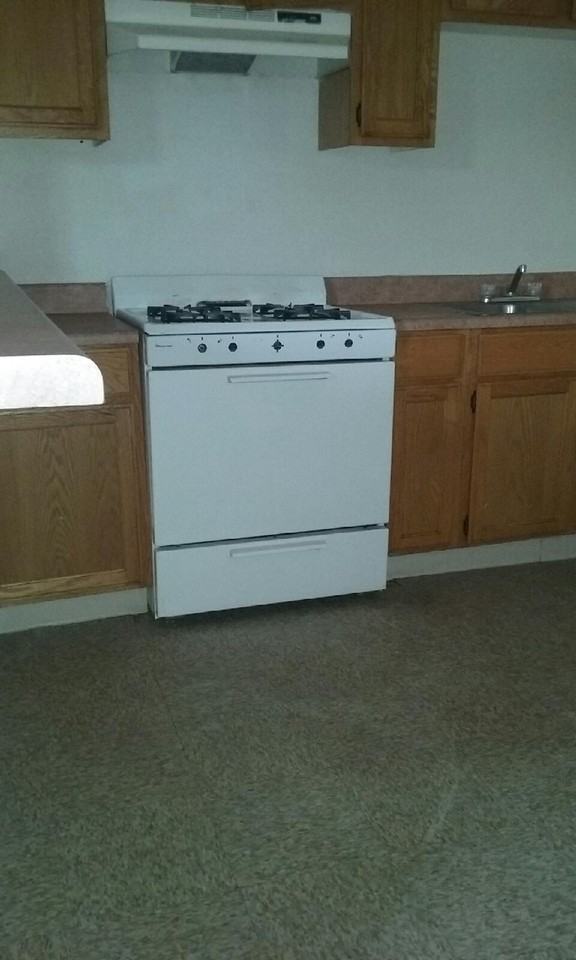 6454 S 22nd St - Photo 2 of 4