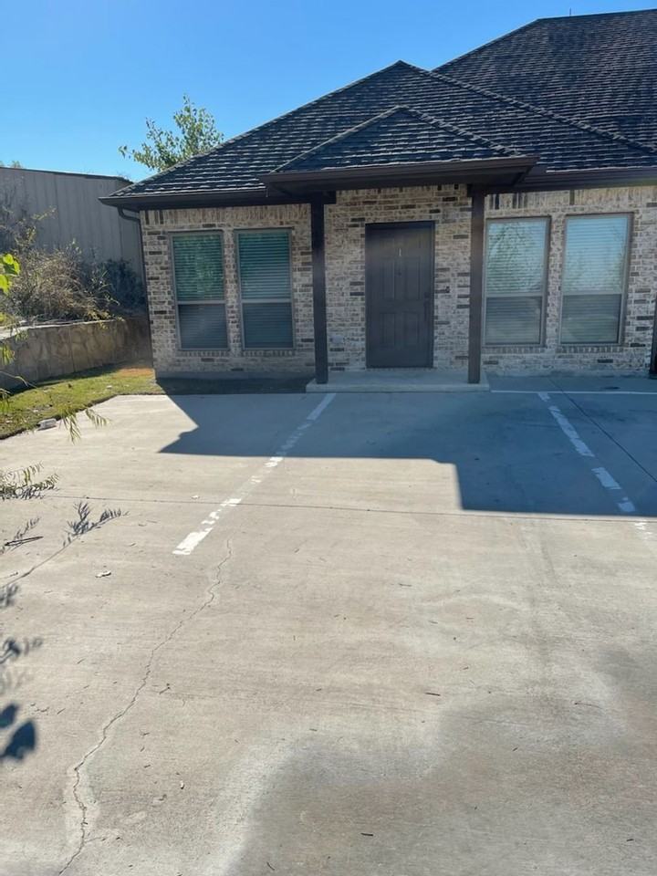 1091 Grindstone Rd #101 - Photo 2 of 13