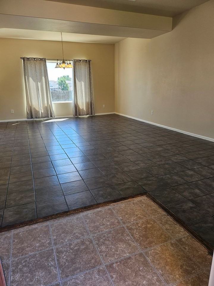 5112 Tabor Ln - Photo 2 of 22