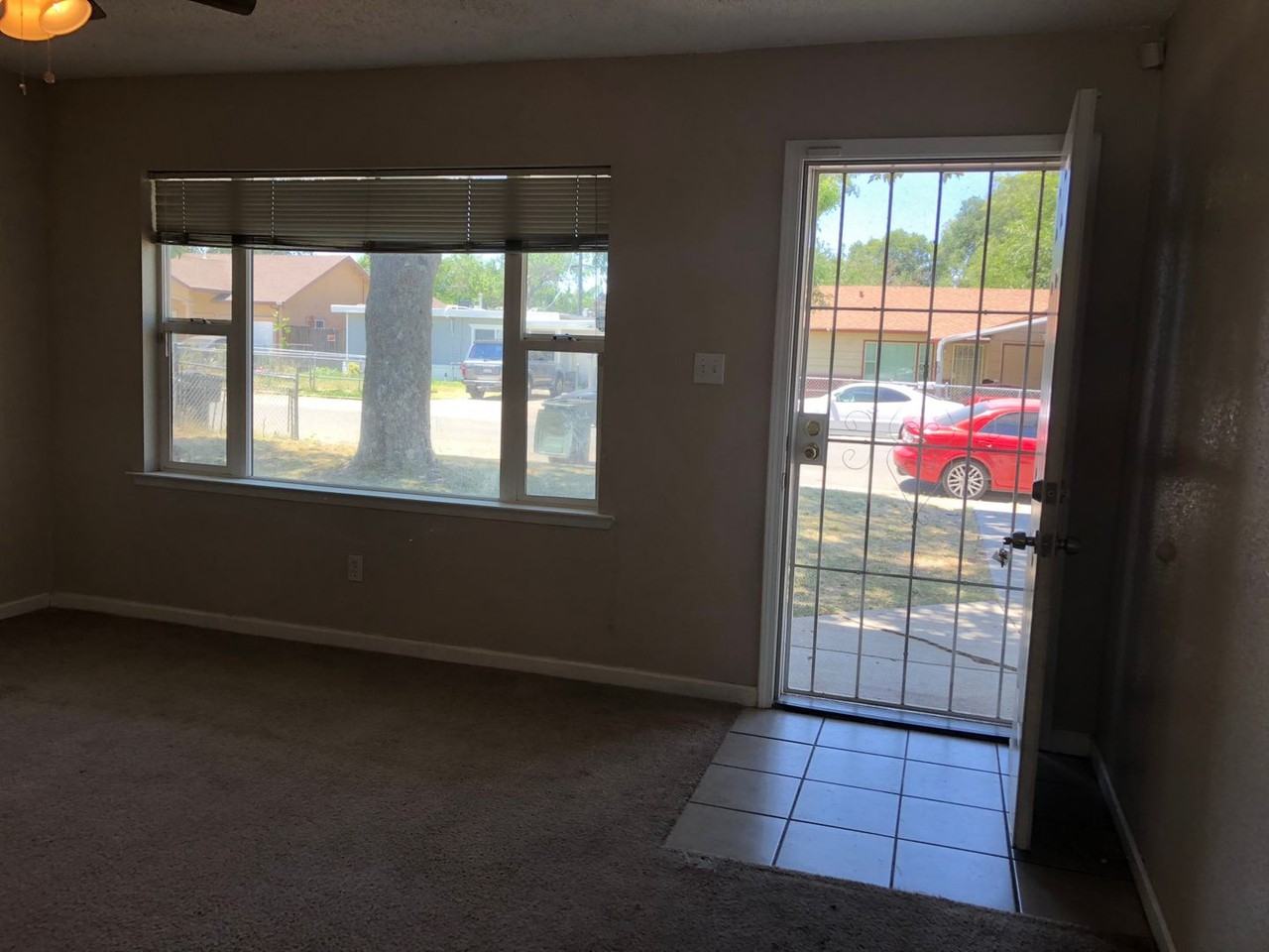 3932 Huron St - Photo 2 of 8