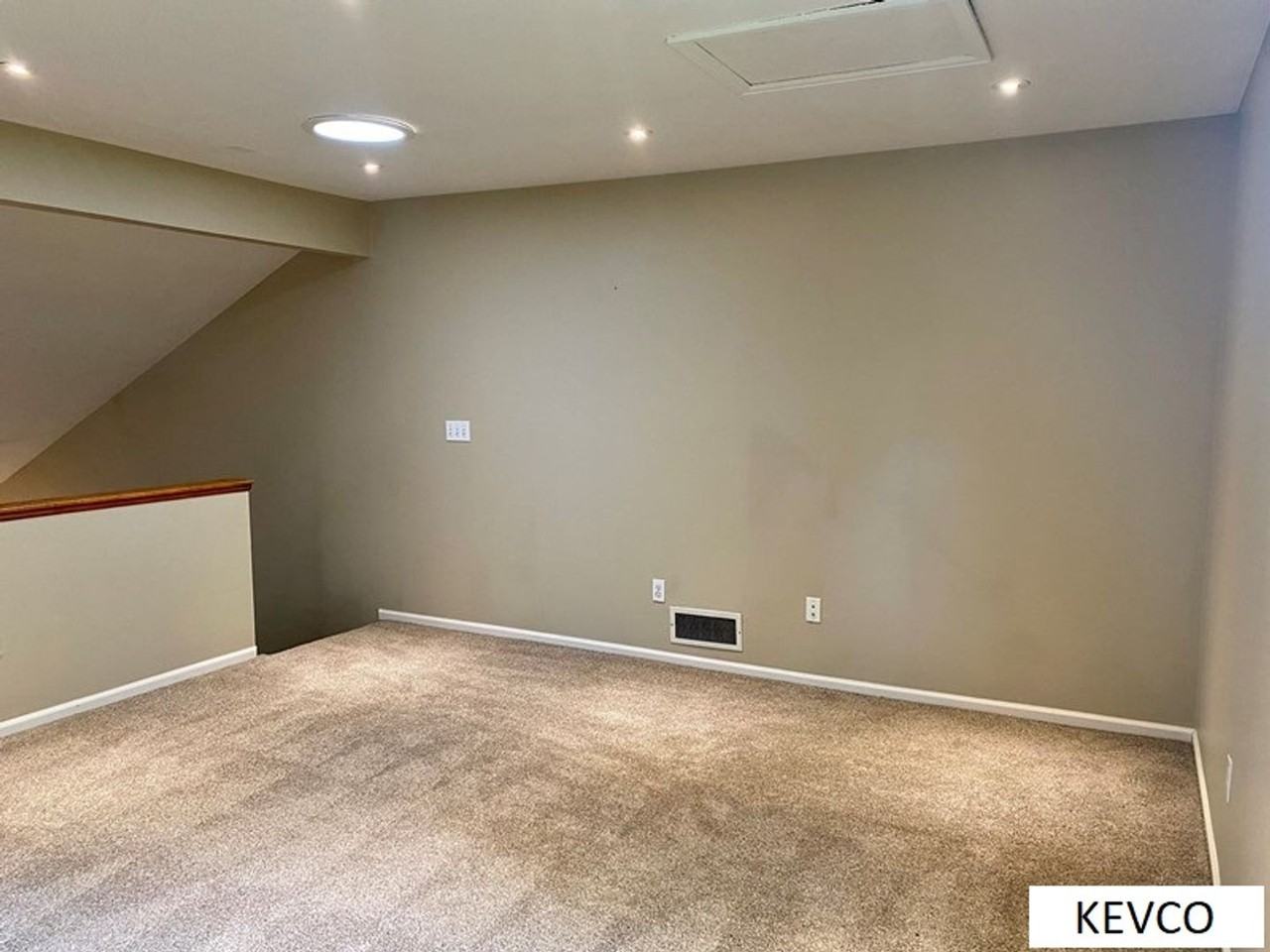 1324 Stoney Hill Dr - Photo 5 of 23