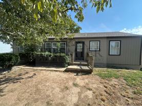 613 N Sunset Dr - Photo 1 of 1