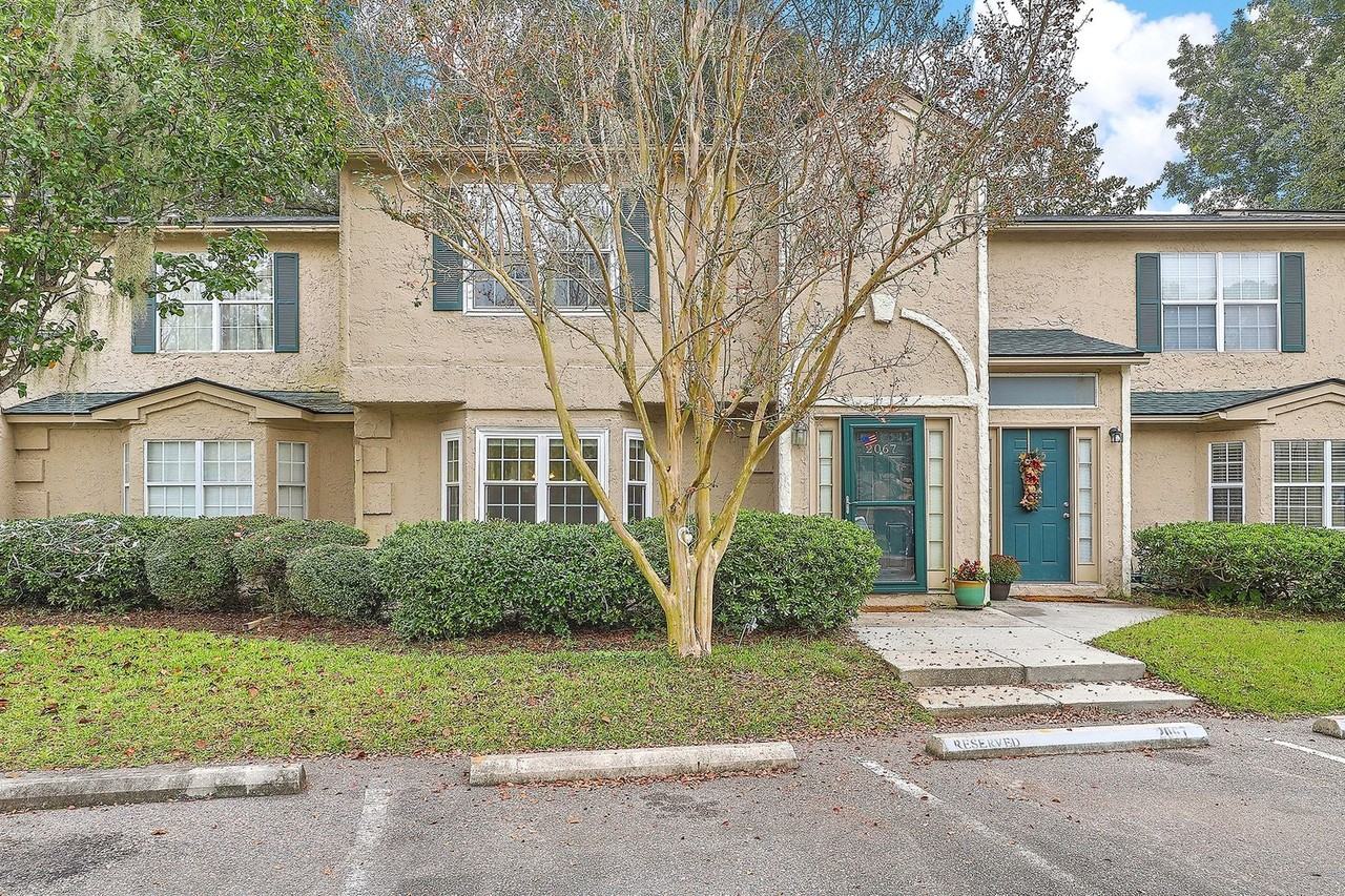 2067 Emerald Ter - Photo 2 of 32