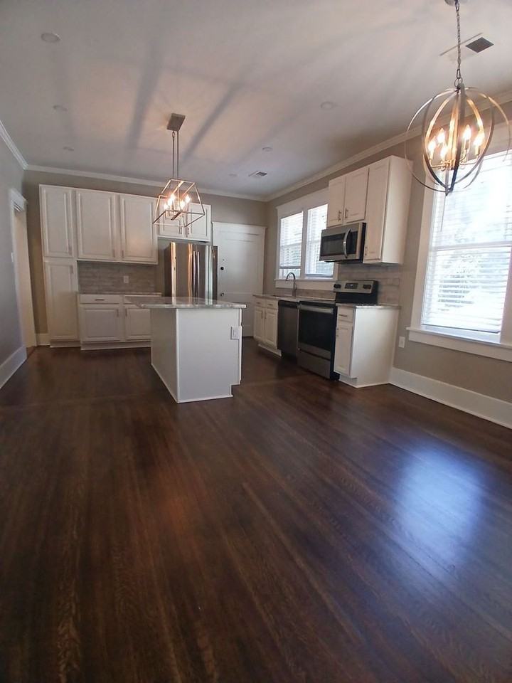 285 Hawthorne St - Photo 6 of 16