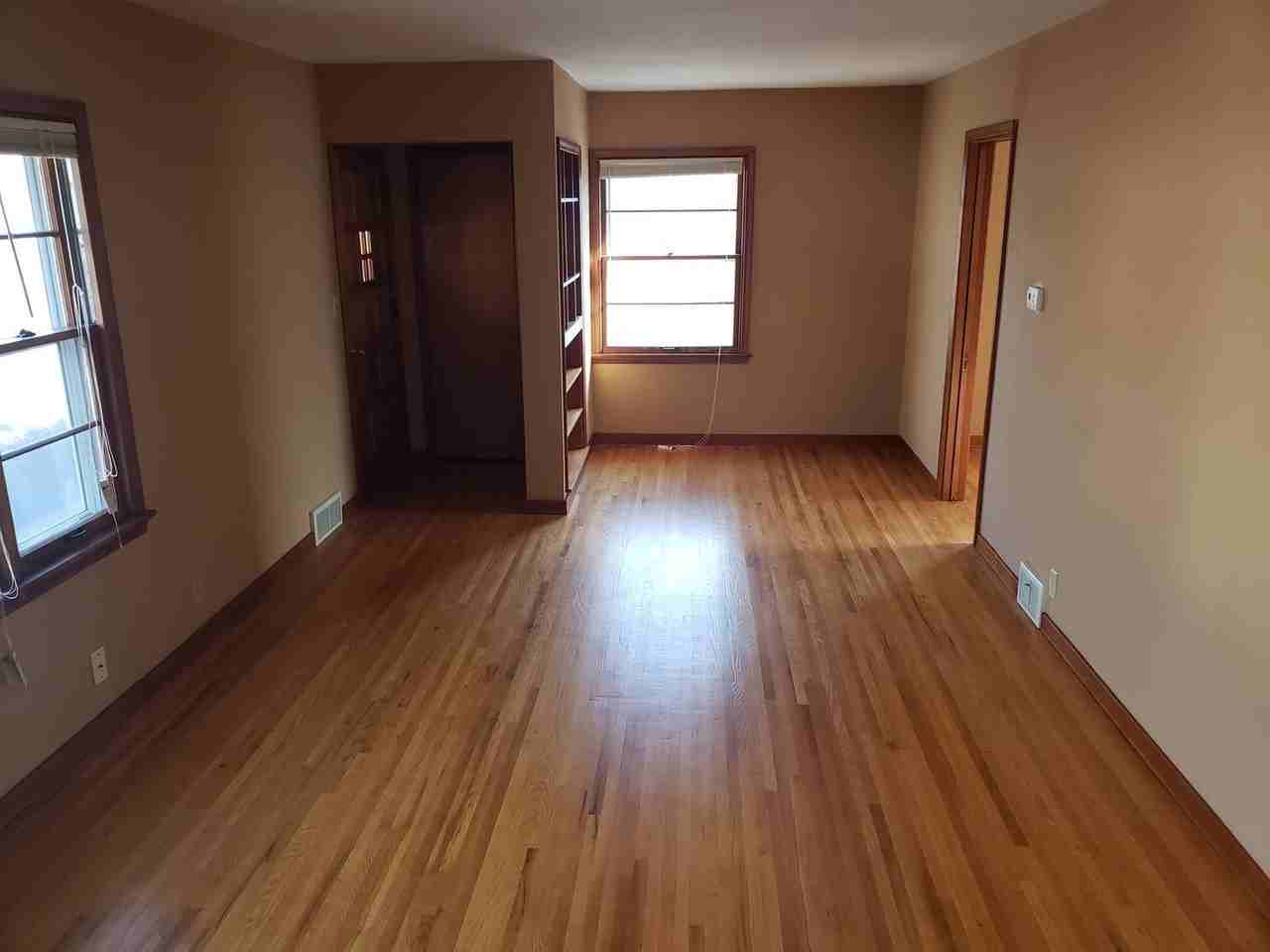 755 6th St Ne - Photo 3 of 13