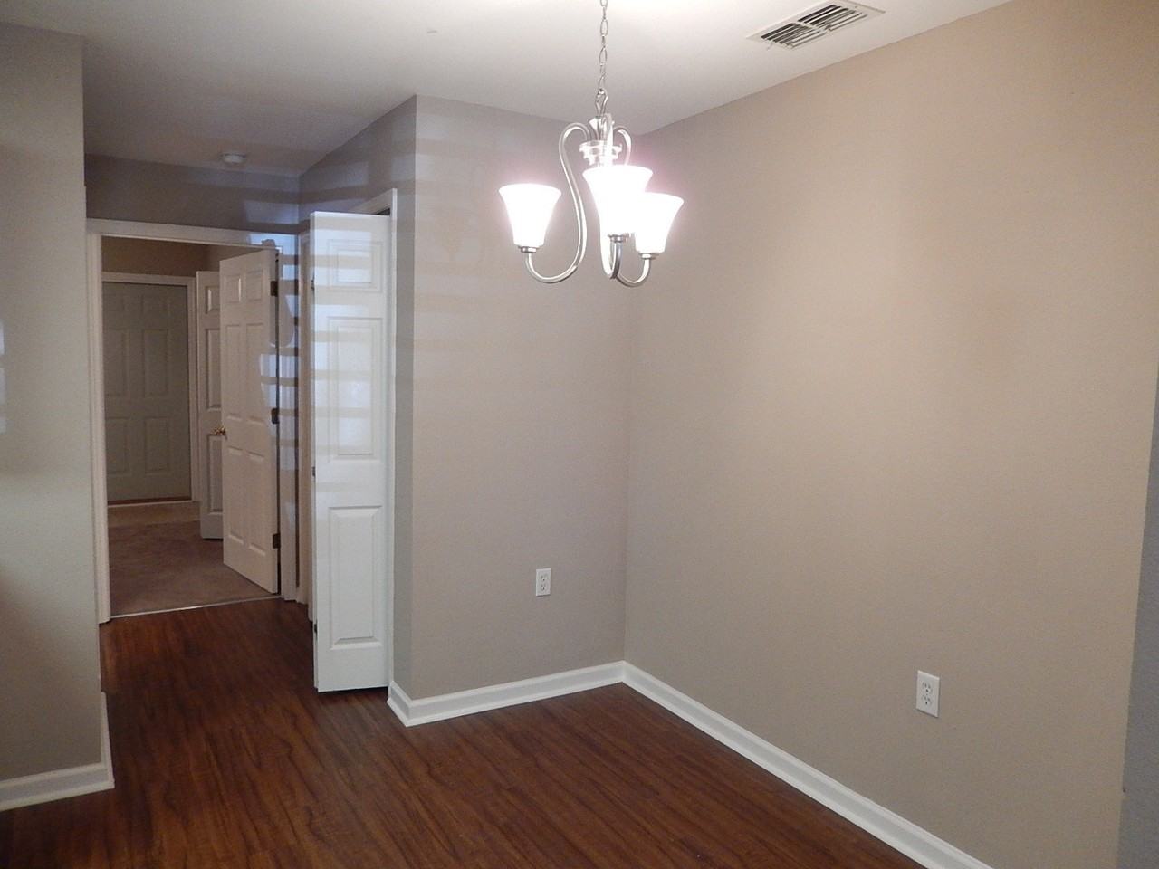 591 Fulton Rd - Photo 4 of 17