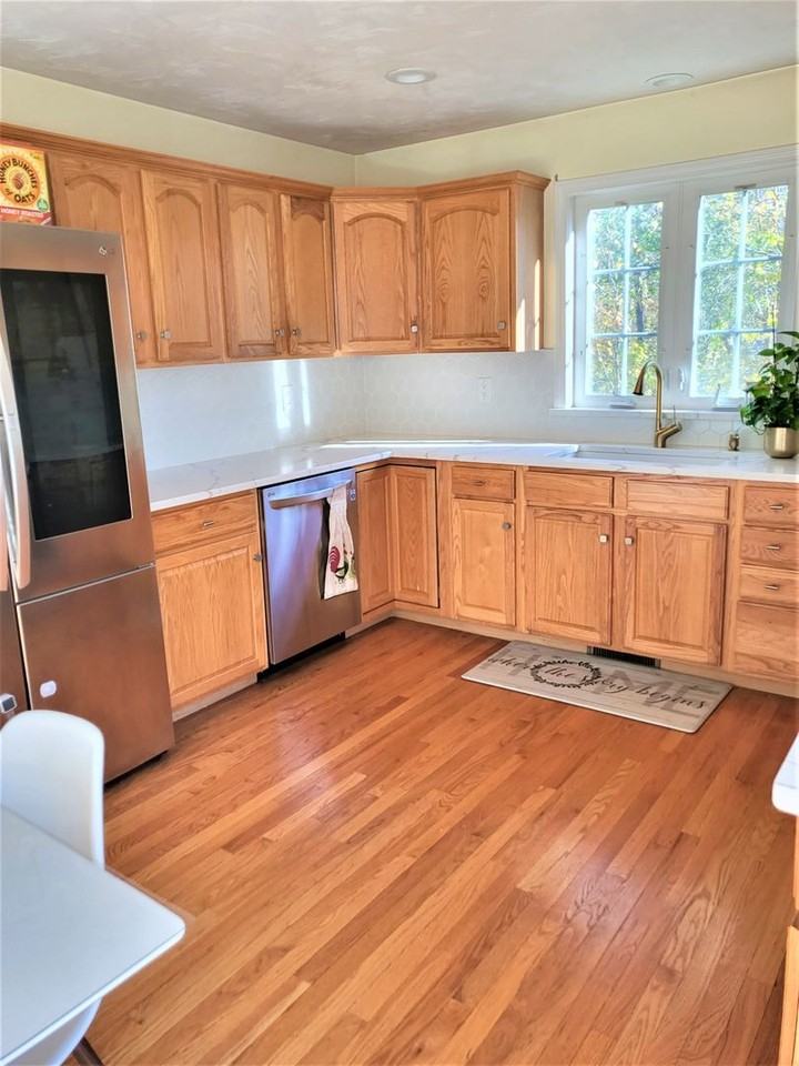 21 Hines Rd - Photo 3 of 19