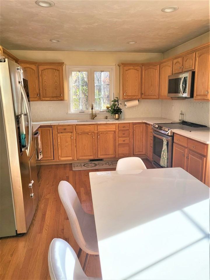 21 Hines Rd - Photo 4 of 19