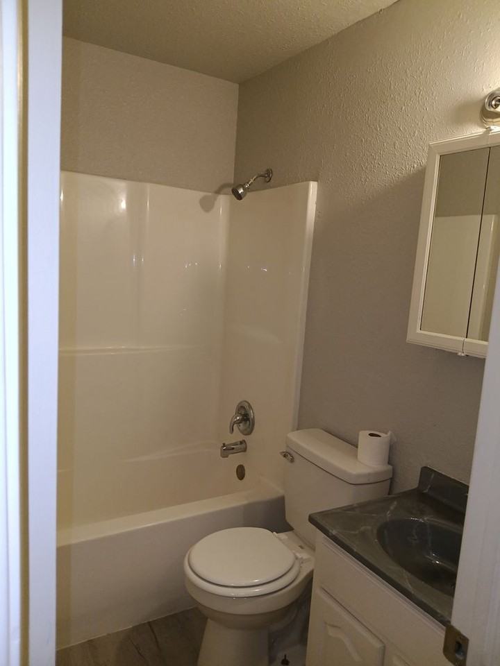 2509 N Saint Peter Ave - Photo 4 of 8