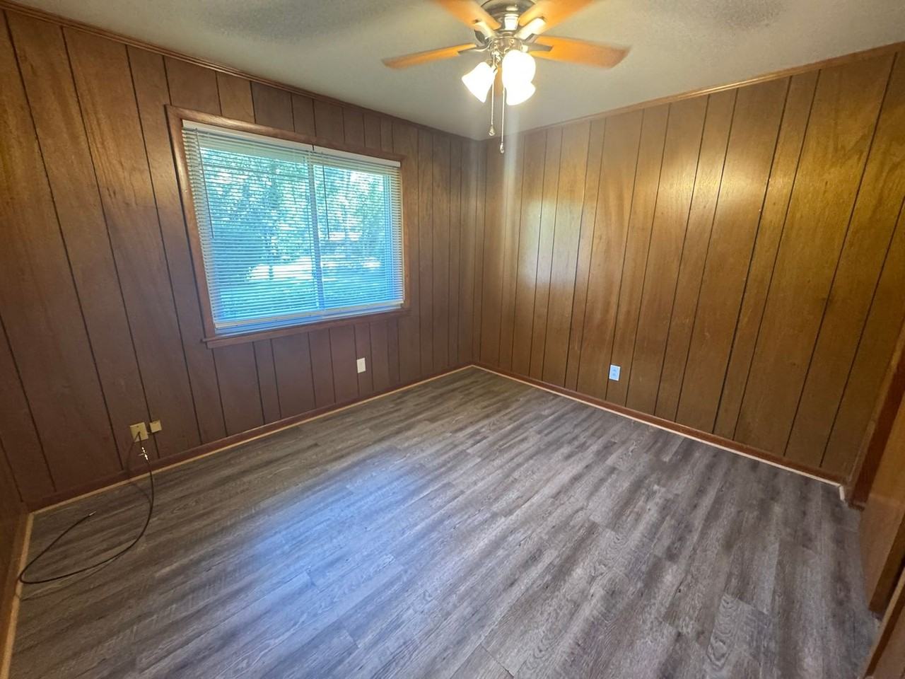 100 Jaeckel St - Photo 7 of 17