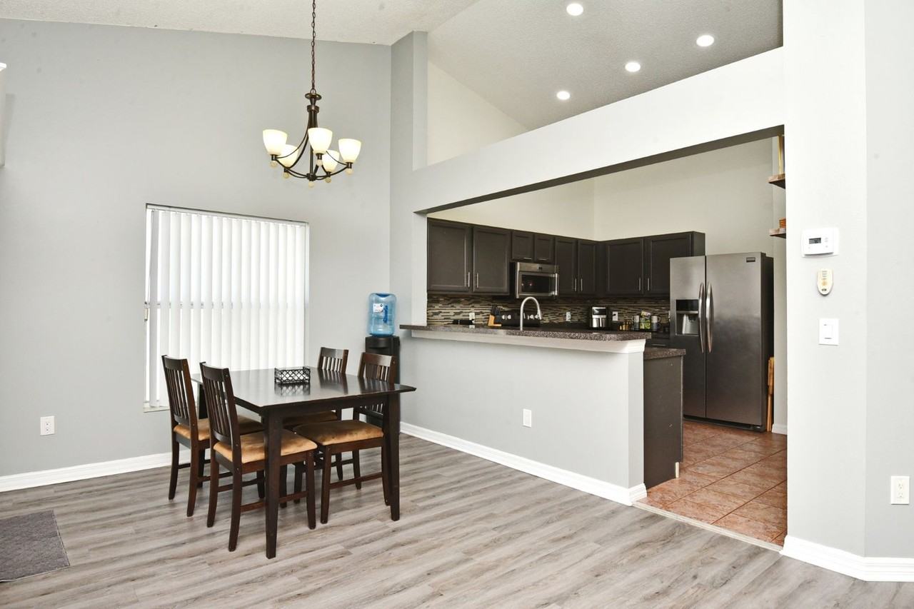 708 Mclean Court - Photo 6 of 17